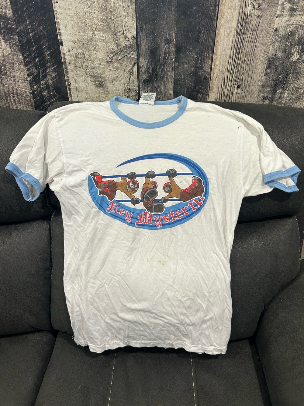 WWE Rey Mysterio men’s raglan t shirt- size small!